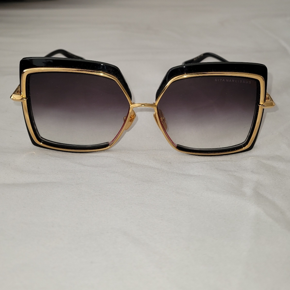 Authentic Dita Sunglasses Preowned in Black and Gold